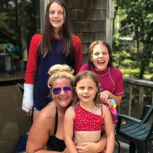 Meet your Posher, Lauren